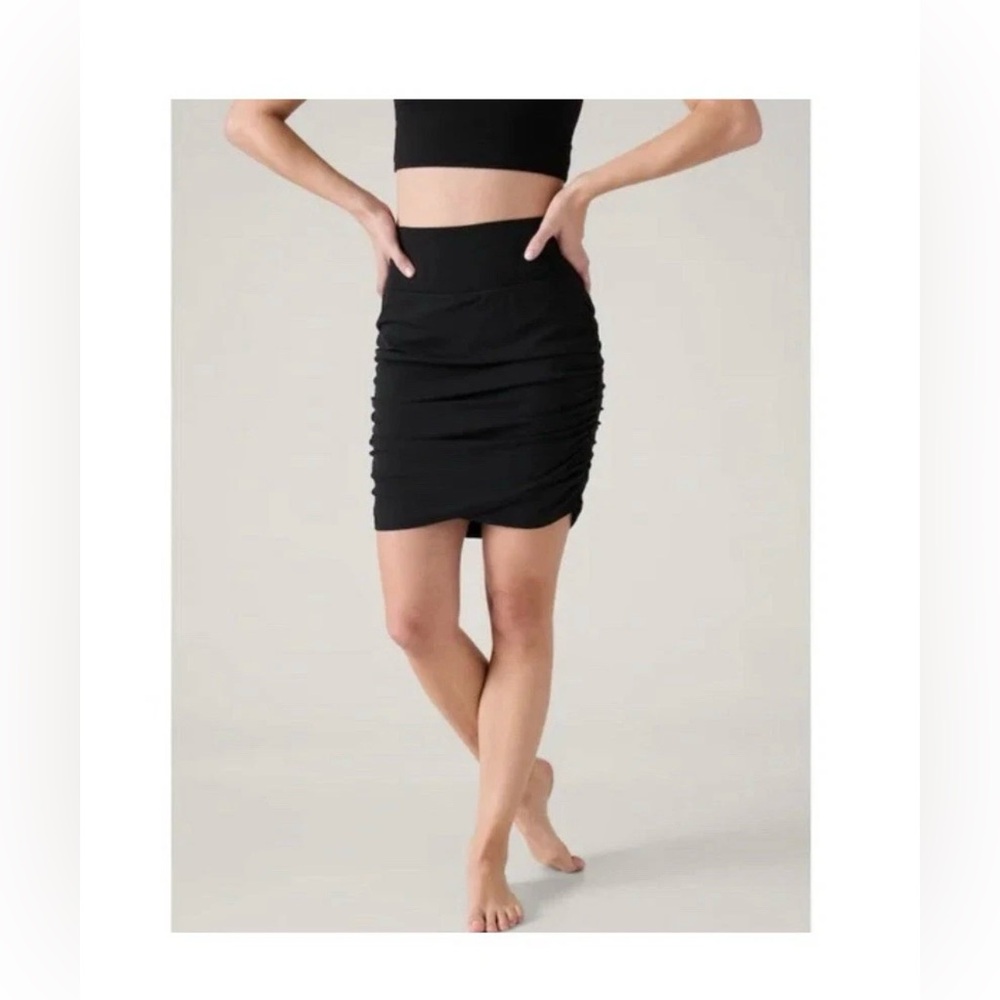 Athleta Transcend Skort, Black, Pull-on, shorts pocket